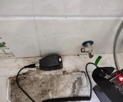 洛扎屋顶漏水维修公司分享下卫生间漏水的危害及解决方法